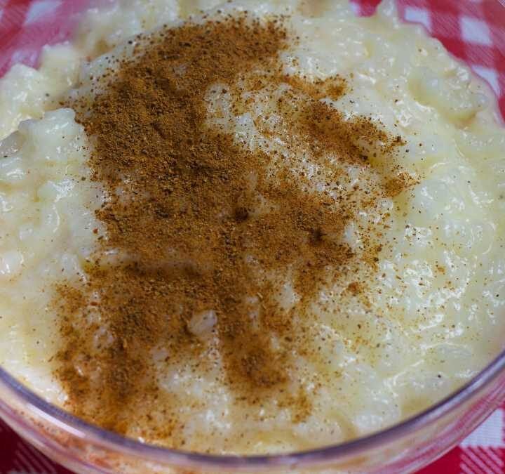 arroz doce com açucar queimado​