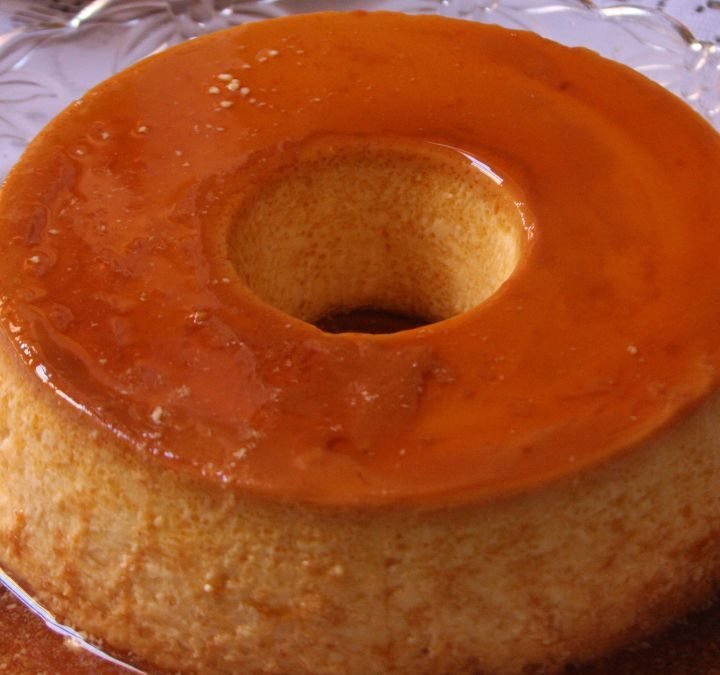 pudim de leite condensado e creme de leite​