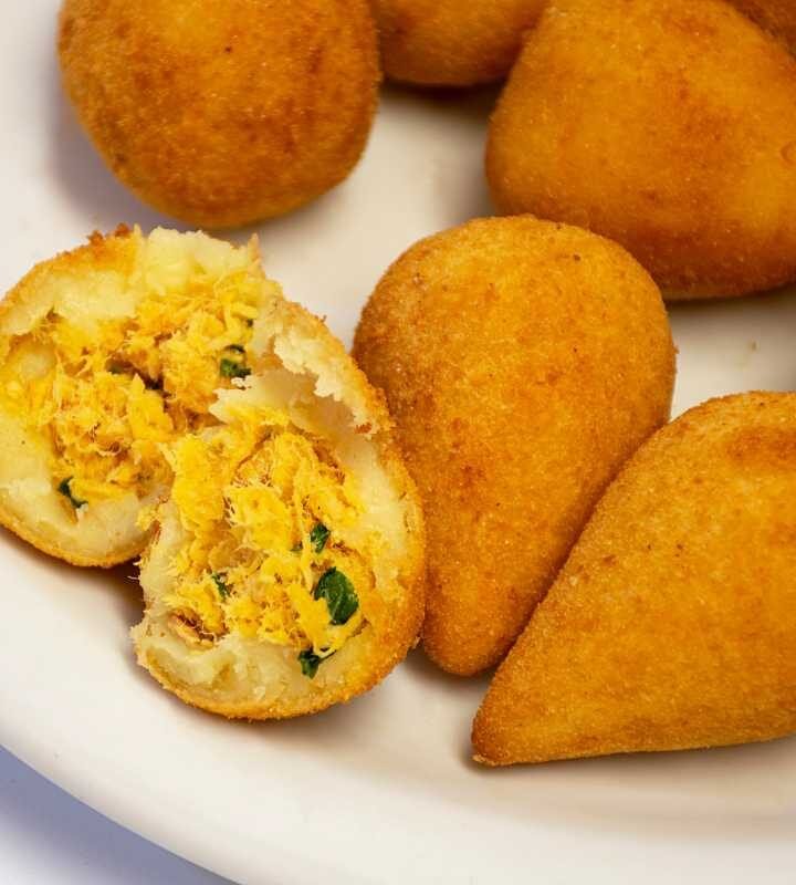Mini Coxinhas de Frango para Petisco
