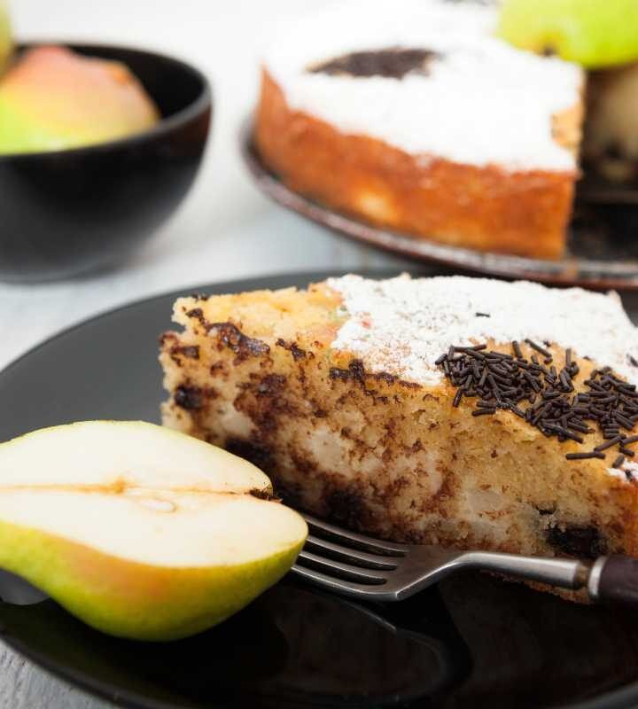 Bolo de coco com pera