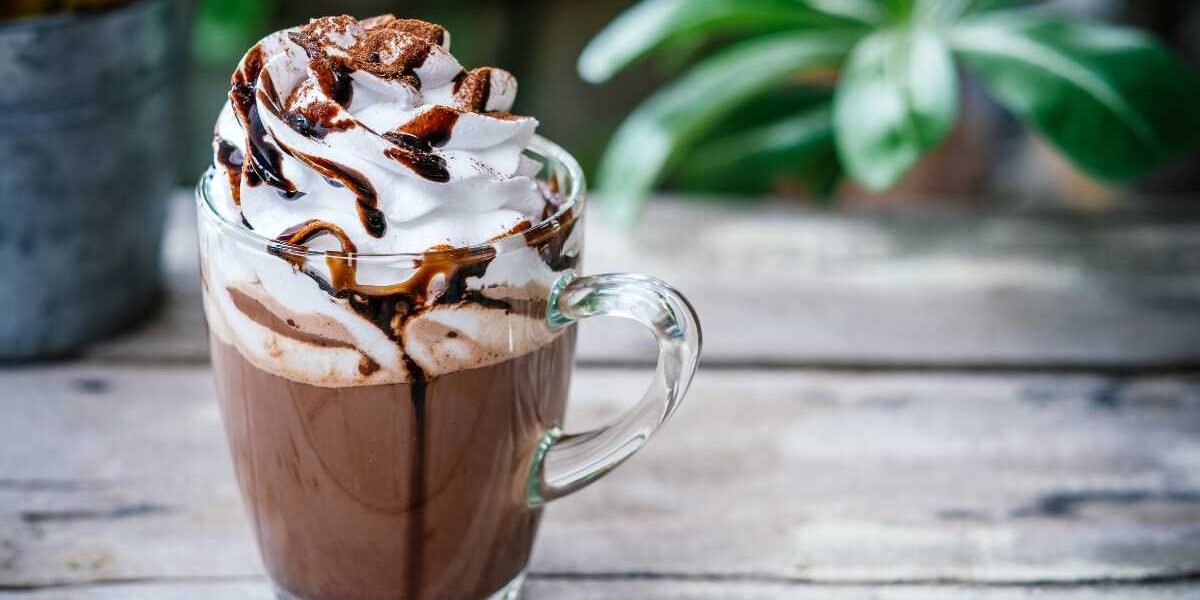 Chocolate quente cremoso igual de cafeteria